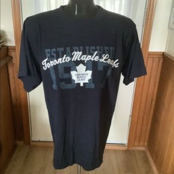 Other - Toronto Maple Leafs Men's Black Short Sleeve Graphic Tee